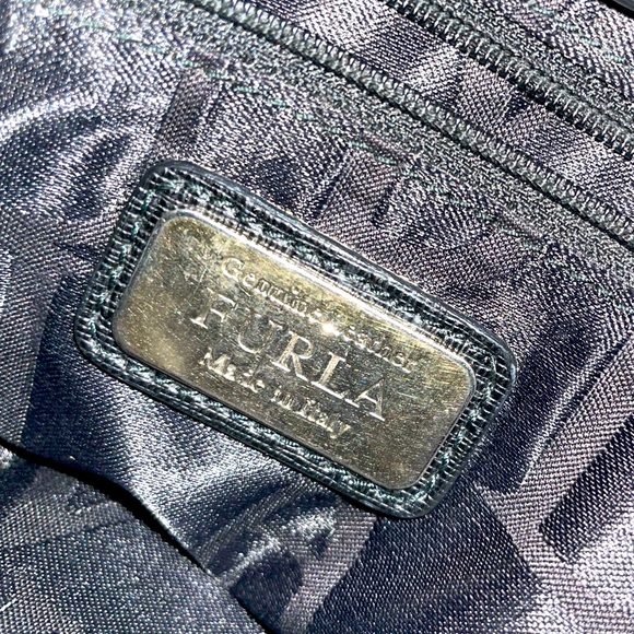 Furla Black Leather Handbag - handle‎ wear needs repair - Picture 9 of 10